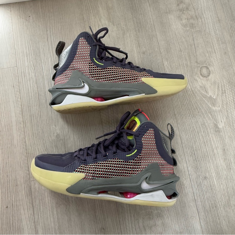 Nike Air Zoom GT Jump
Chaos CZ9907-500